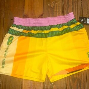 Baseball Lifestyle 101 men’s pencil SHORTS NWT SIZE M OR XL